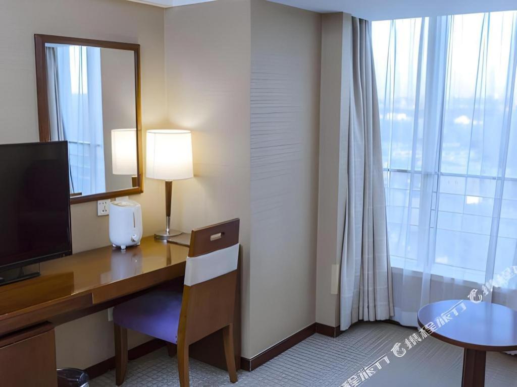 Dong Fang Hotel Пекин Экстерьер фото