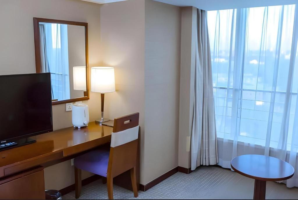 Dong Fang Hotel Пекин Экстерьер фото